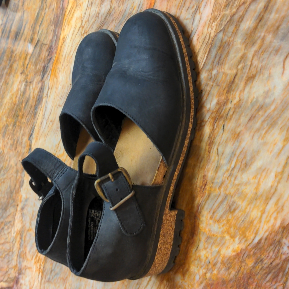 LEATHER CITY Shoes - 7.5M - Picture 2 of 8